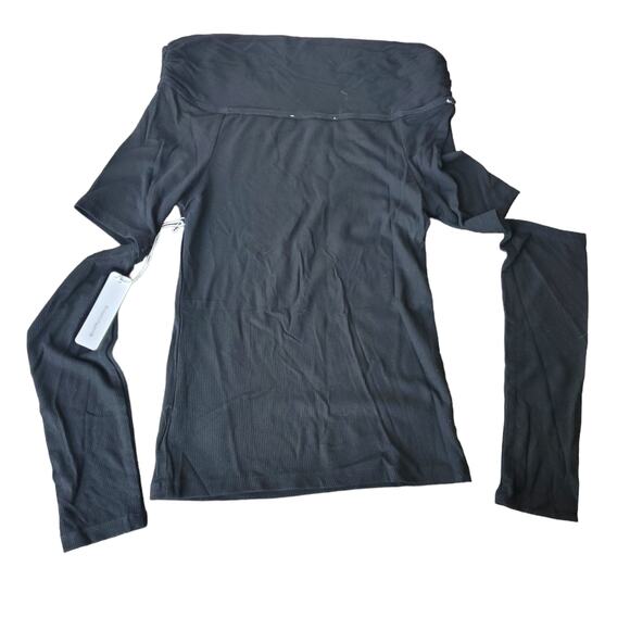 Elegant Black Off-Shoulder Top - Picture 3 of 8